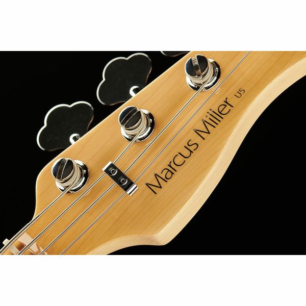Marcus Miller U5 NT MN Short