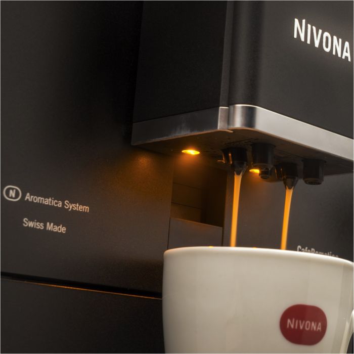 Nivona Kaffeevollautomat CafeRomatica NICR 960 // 1kg Nivona Kaffee gratis