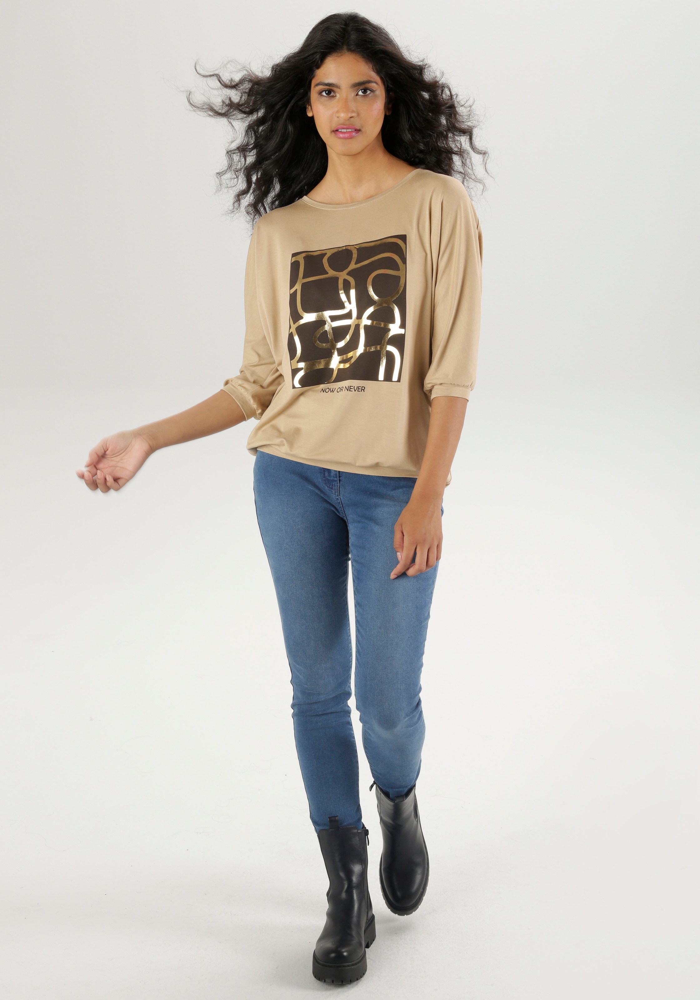 Aniston SELECTED Fledermausshirt , mit goldfarbenem Folienprint