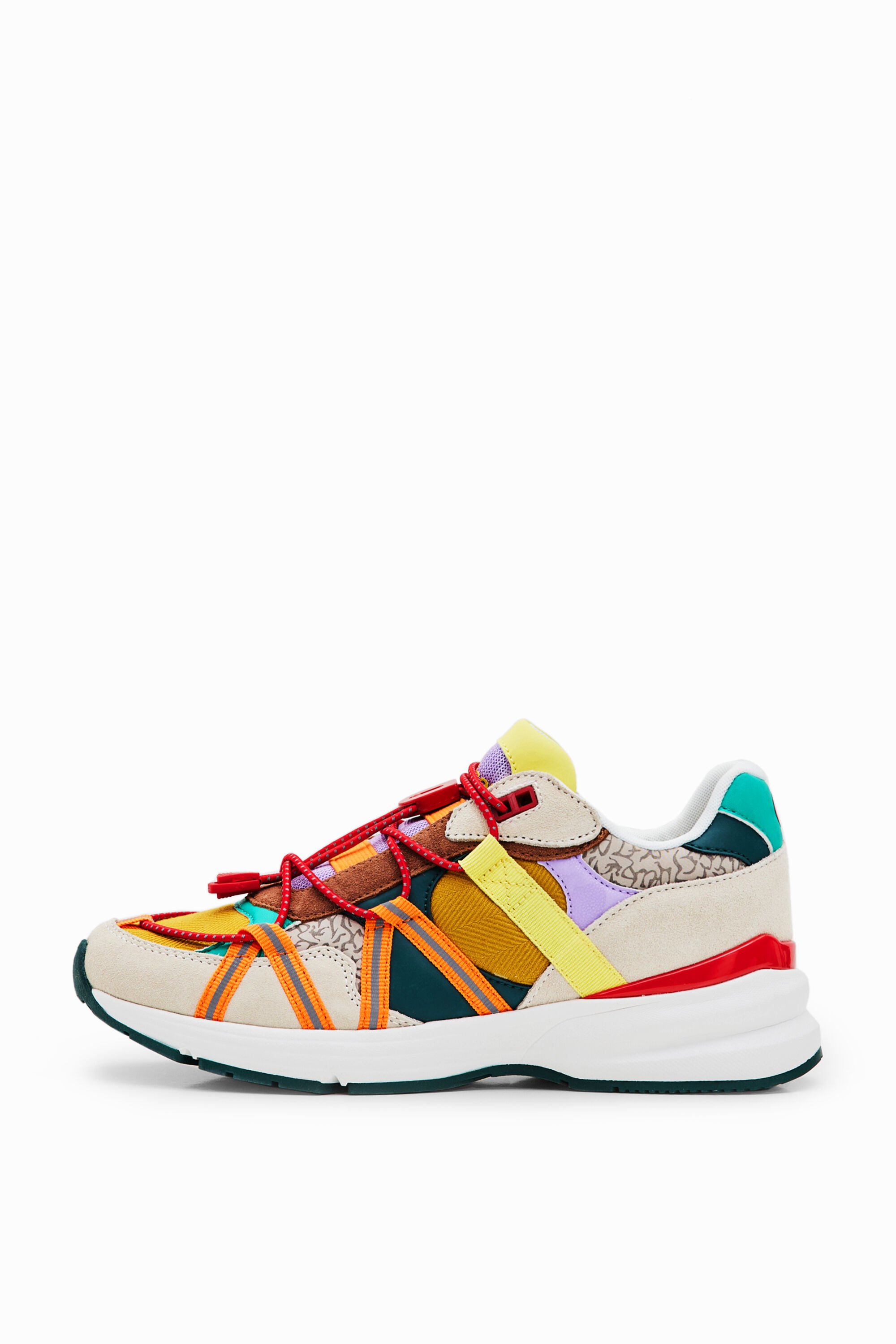Baskets patchwork détails trekking