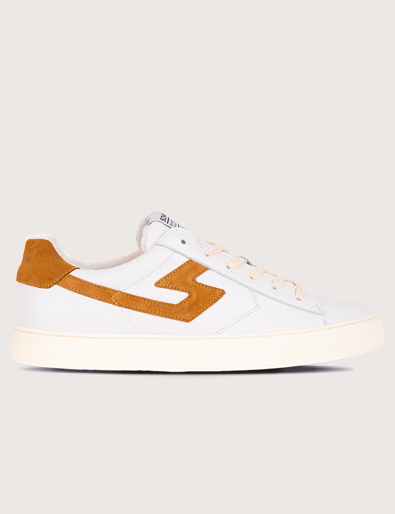 SCHMOOVE BASKETS HOMME SPARK SIGNATURE BLANC CAMEL