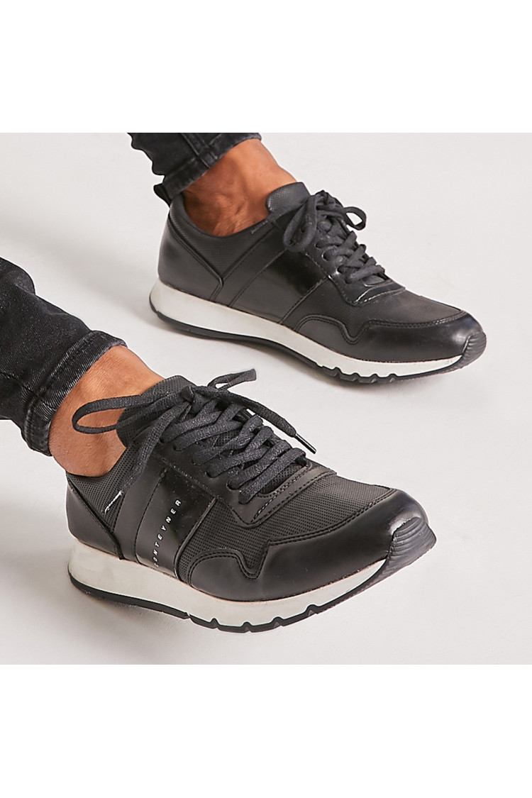 Baskets noires 