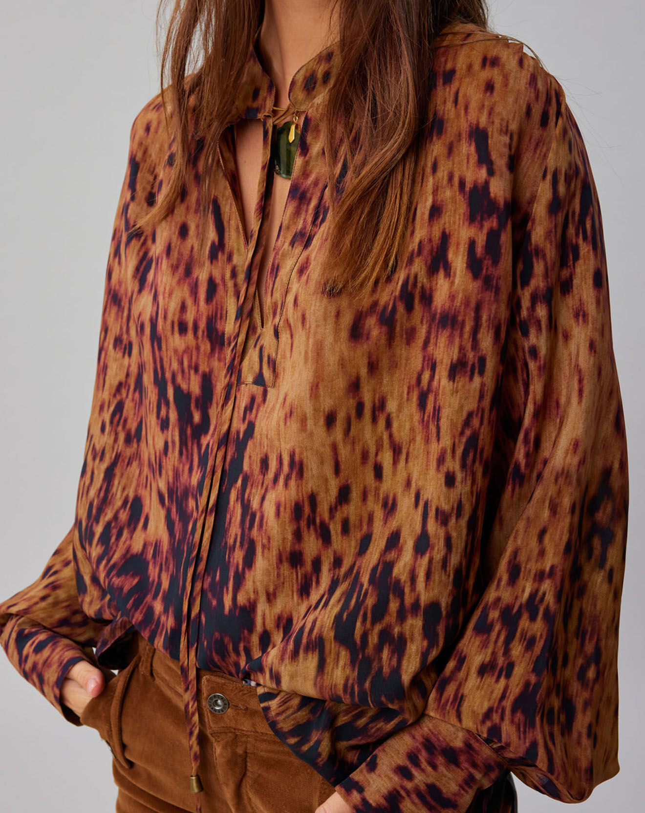 Lauren Vidal Blouse satinée Elsa imprimée santal marron