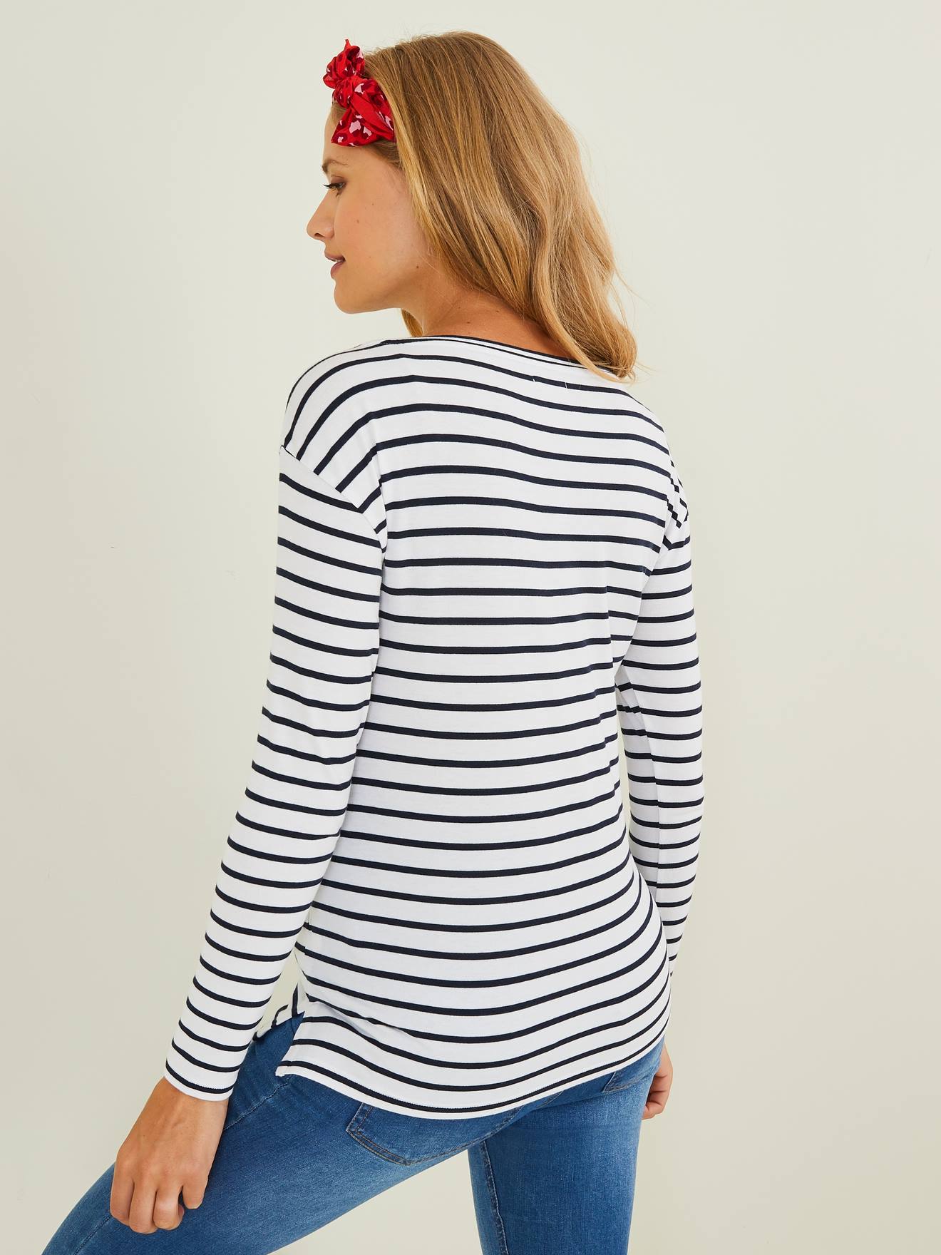 Camiseta de maternidade e amamentação listrada vermelha tamanho médio
