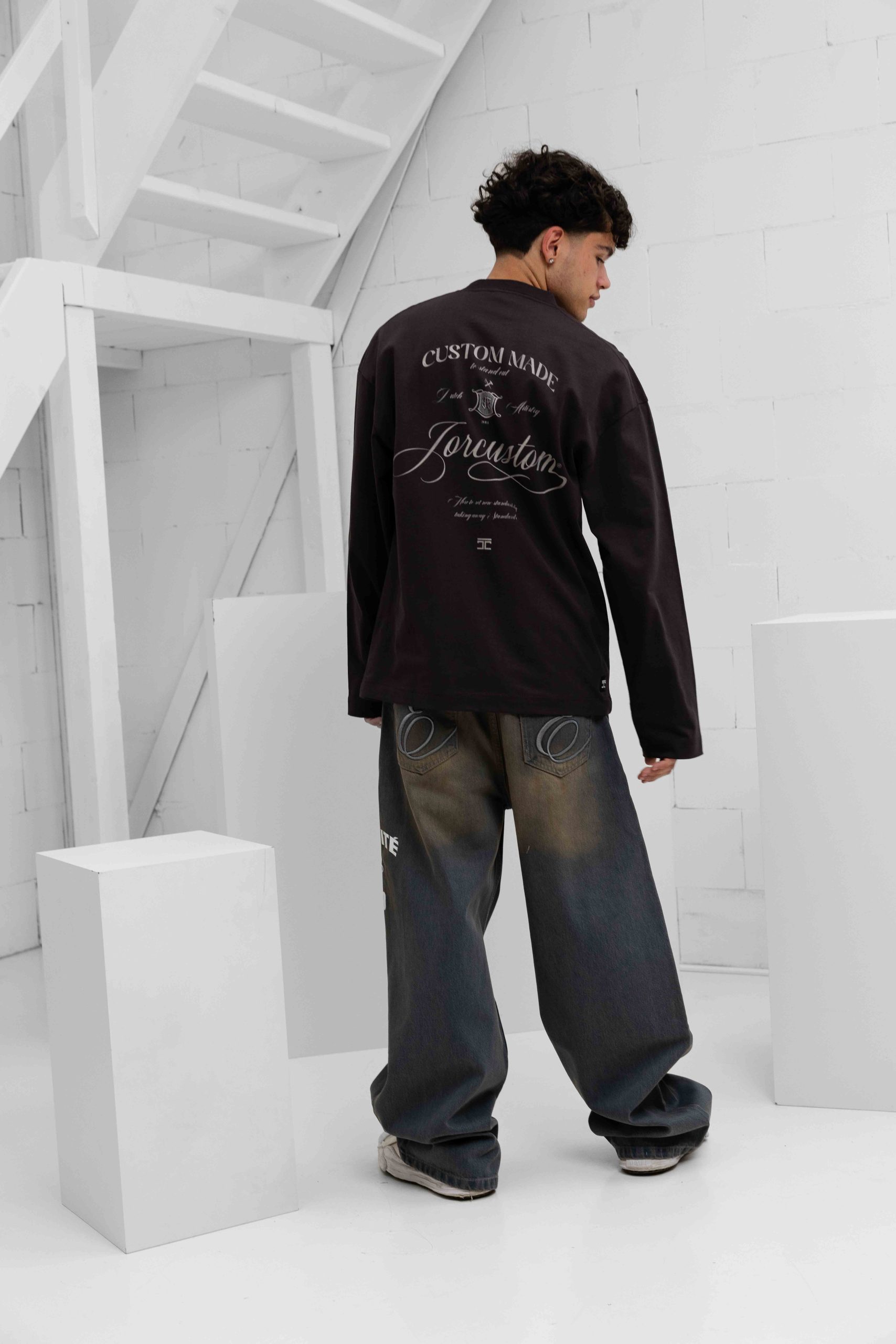 Jorcustom Handscript Longsleeve T-Shirt Heren Bruin