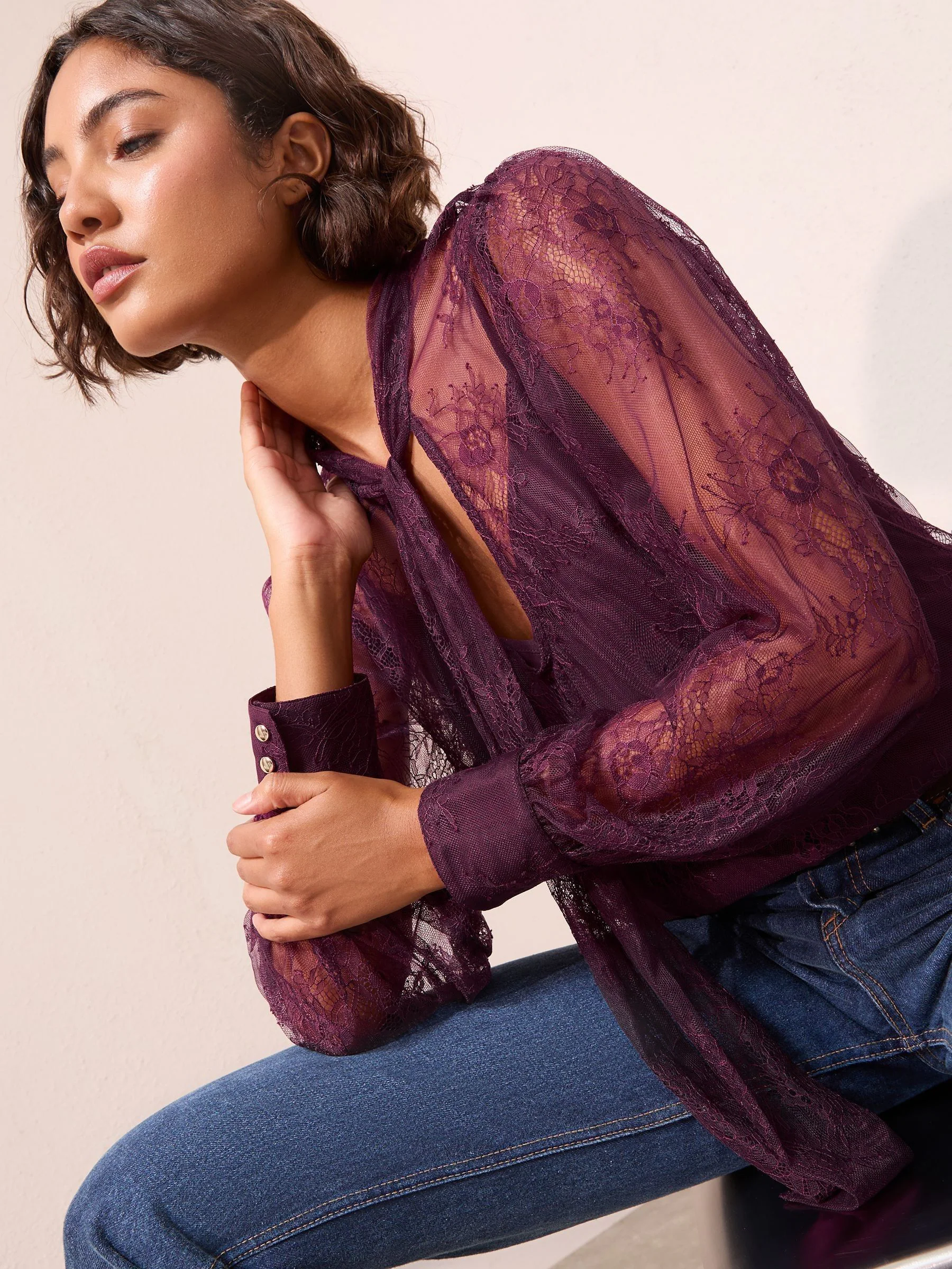 Paars - Friends Like These Lace Blouse with Tie Neck Detail