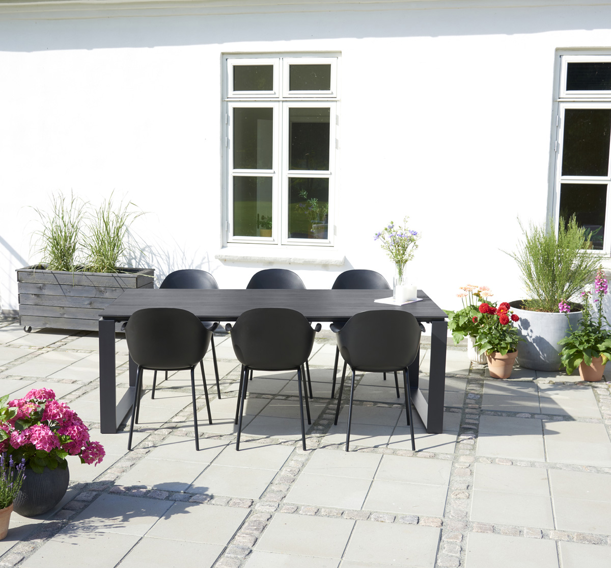 Tuintafel Jens zwart