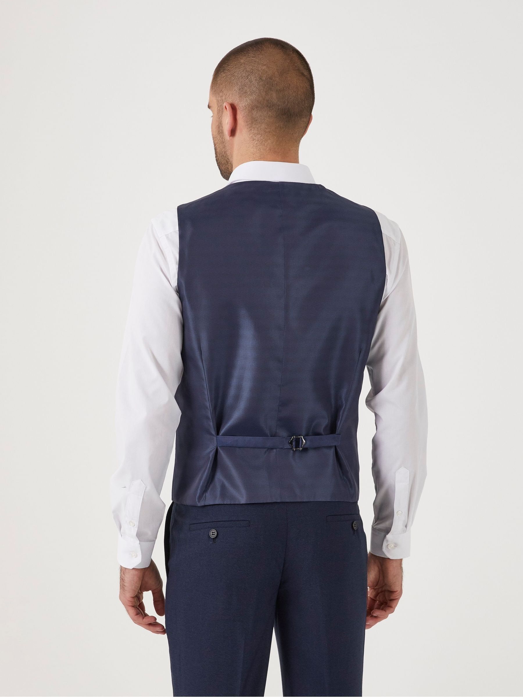 Donkerblauw - Dubbele knoop - Skopes Harcourt gilet maatpak met enkel rij knopen
