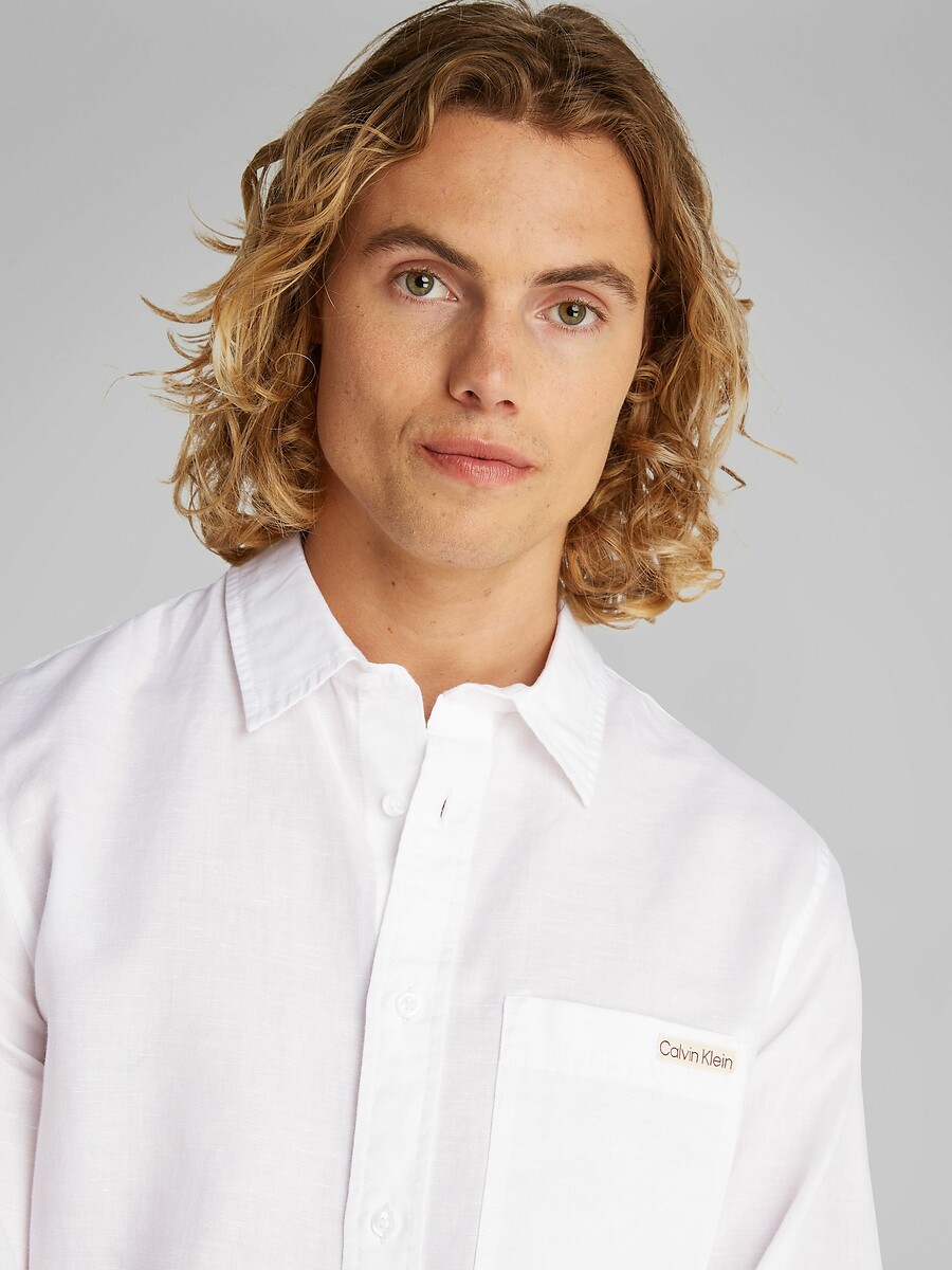 CALVIN KLEIN JEANS<br>Camisa de algodão e linho