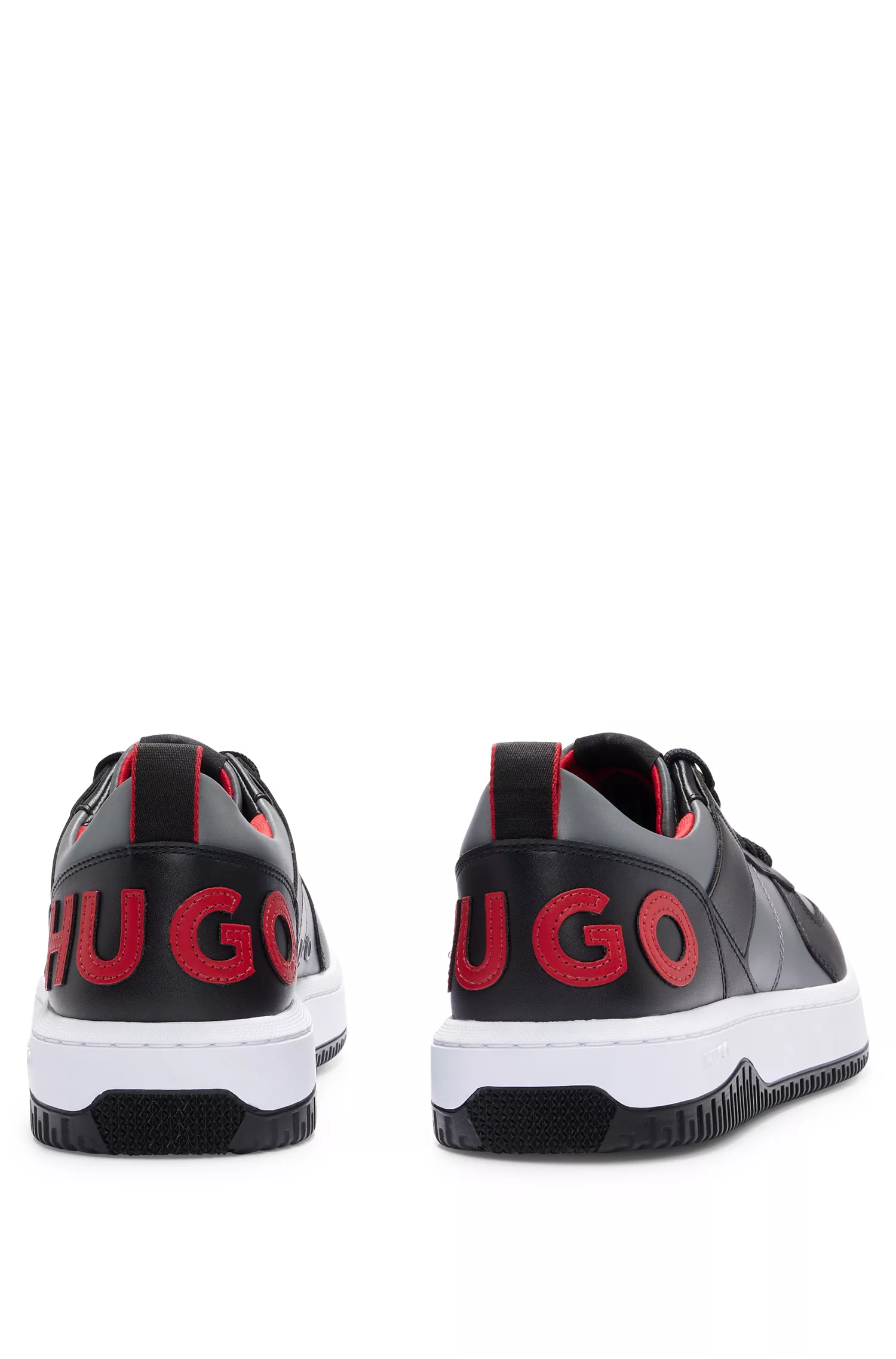 Tênis HUGO vermelho estilo basquete com logotipo em relevo
