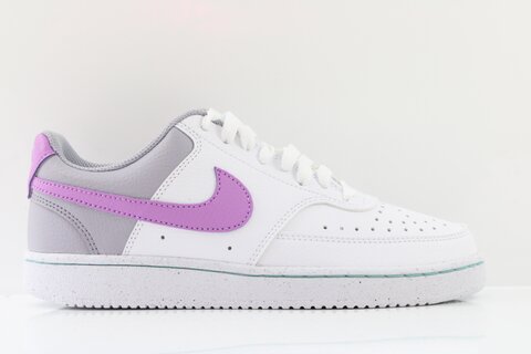 Nike Sneaker