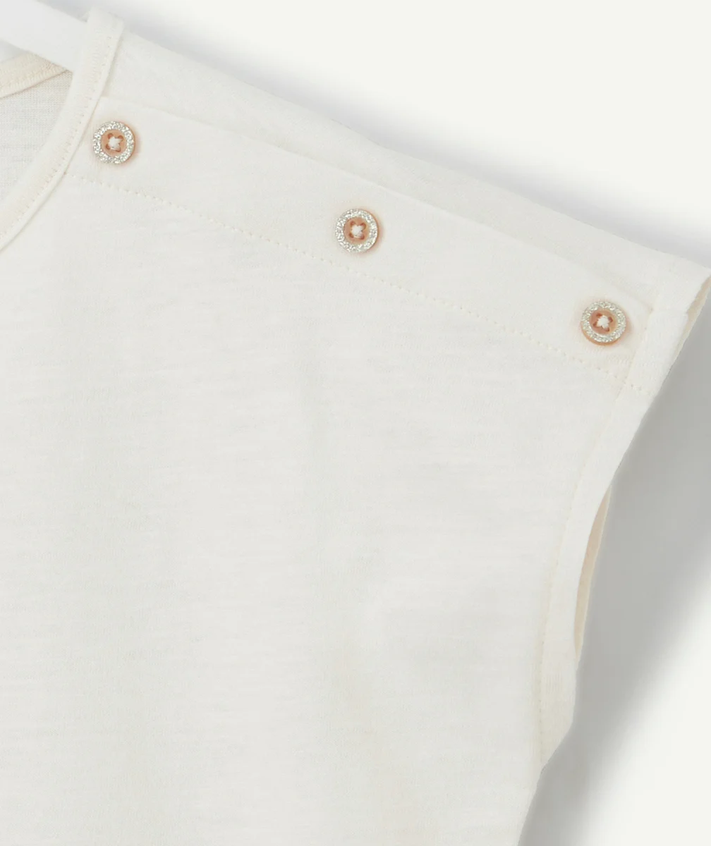 T-SHIRT FILLE ÉCRU EN COTON BIO AVEC BOUTONS PAILLETÉS