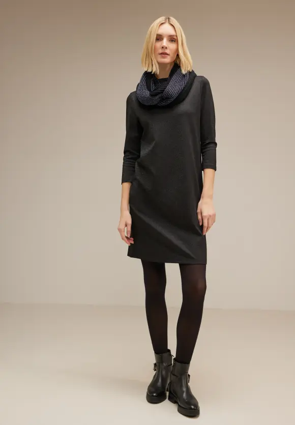 Loopschal mit Glanzeffekt - Black