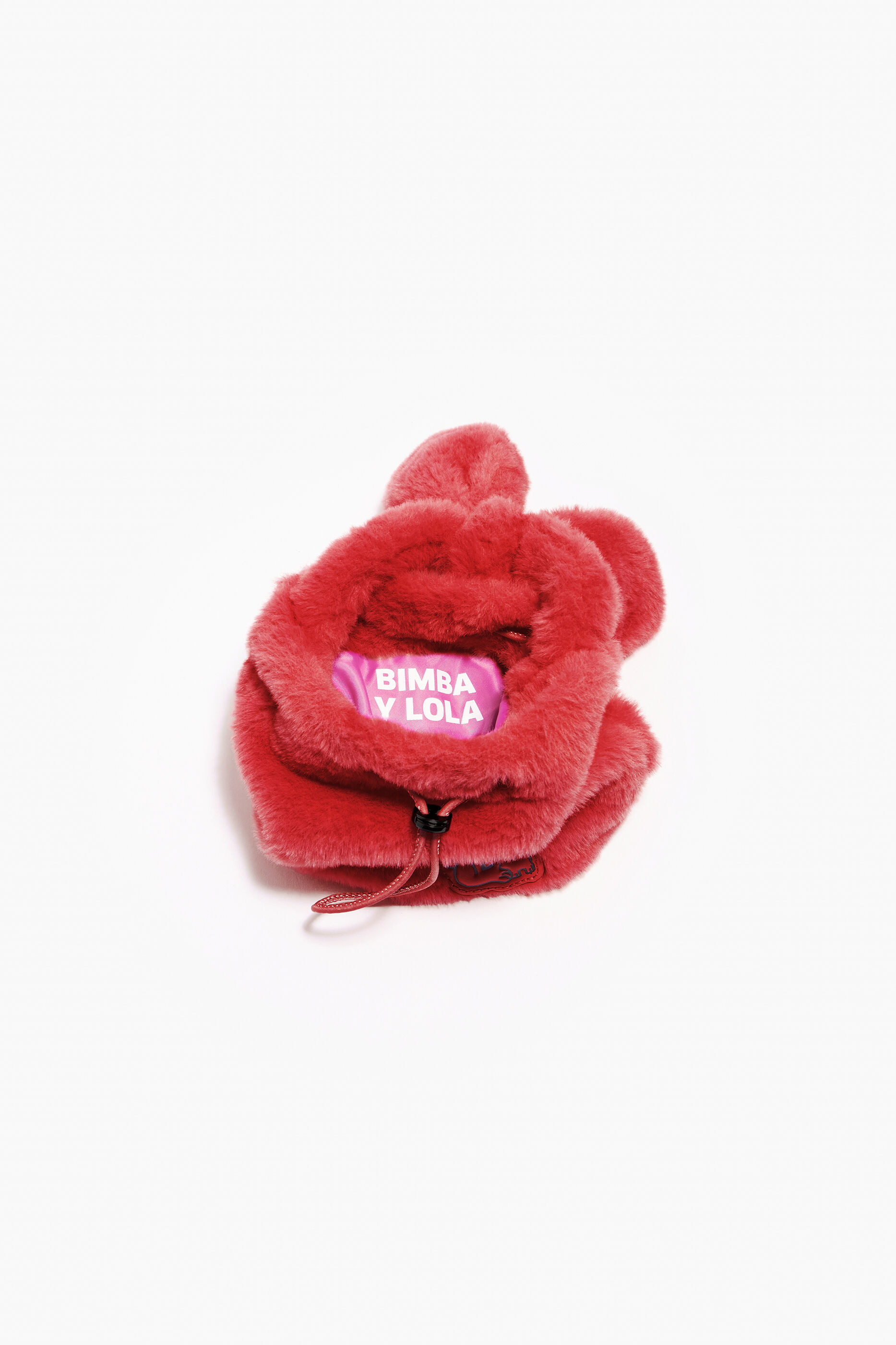 Bolsa com cabelo vermelho
