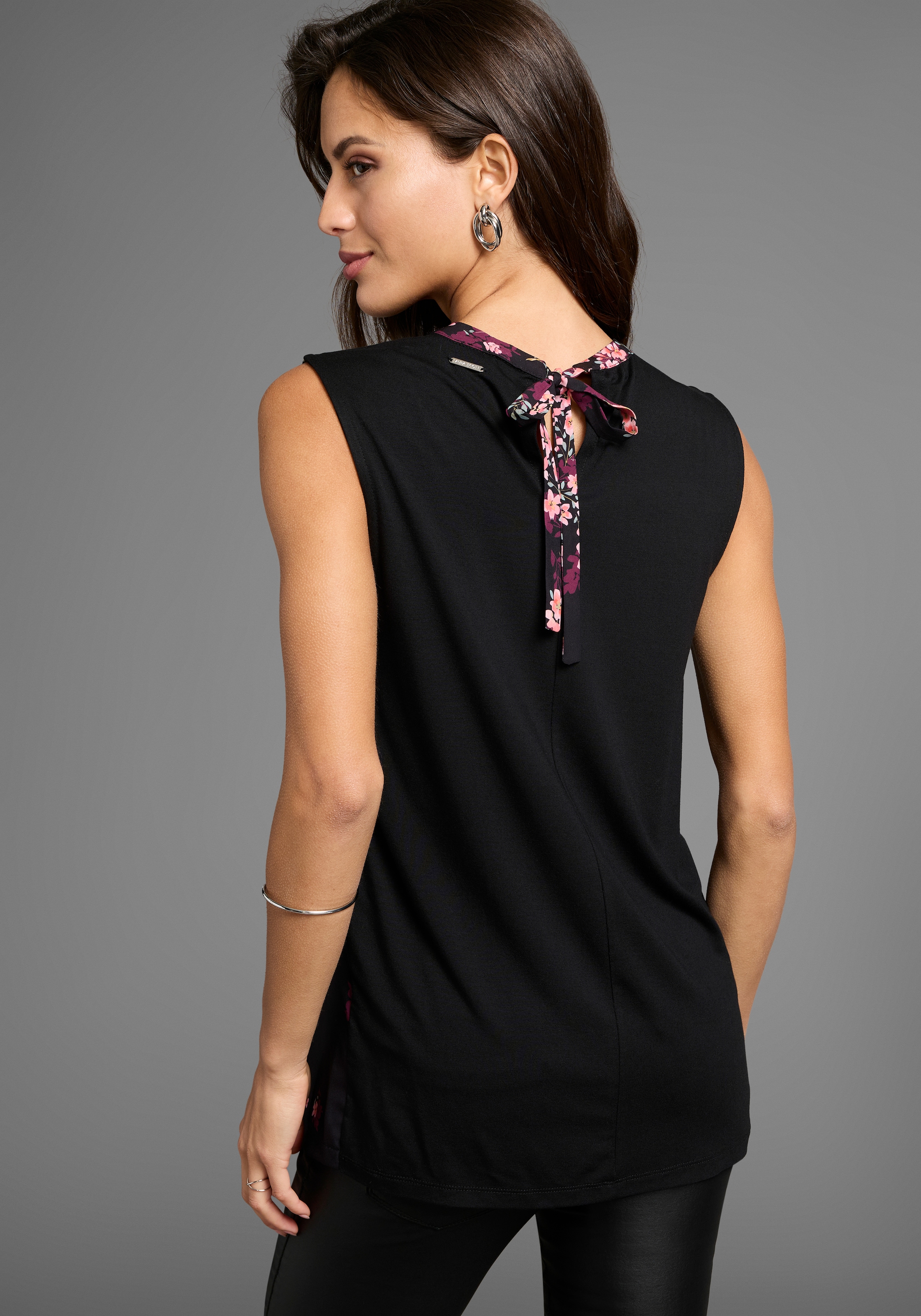 Laura Scott Blusentop , mit modernem Allover-Print