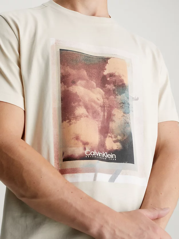 Camiseta com estampa fotográfica