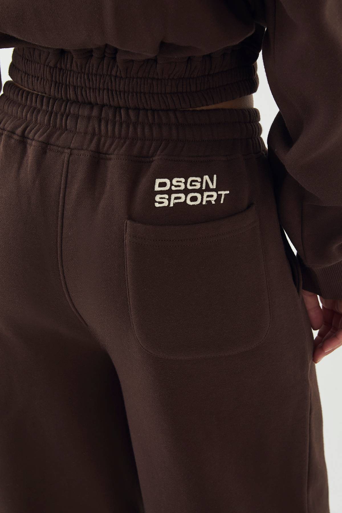 Survêtement DSGN Studio Sport à Casynthétiqueche Zippé Coupe Ample