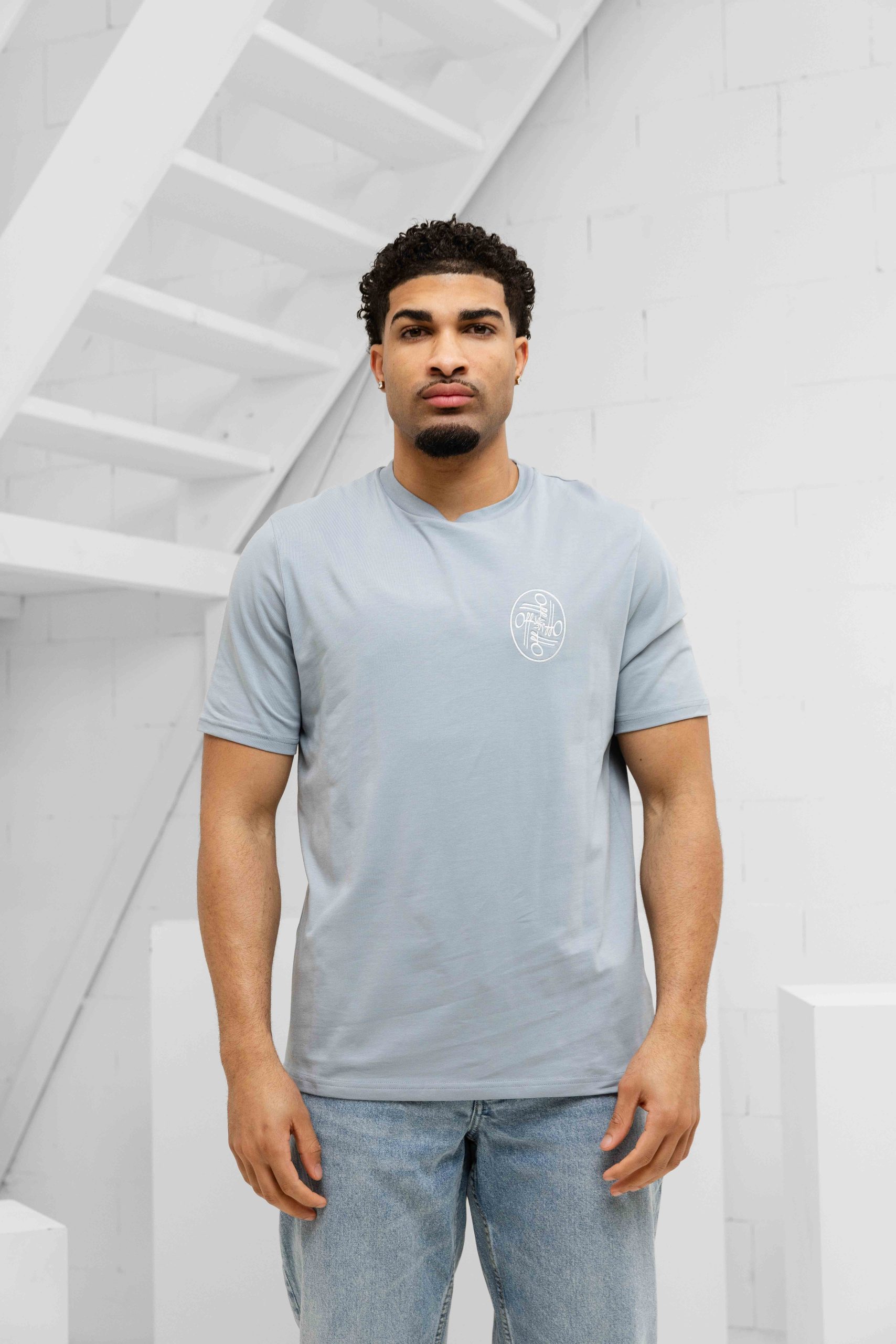 Off The Pitch Never Settle T-Shirt Heren Grijs