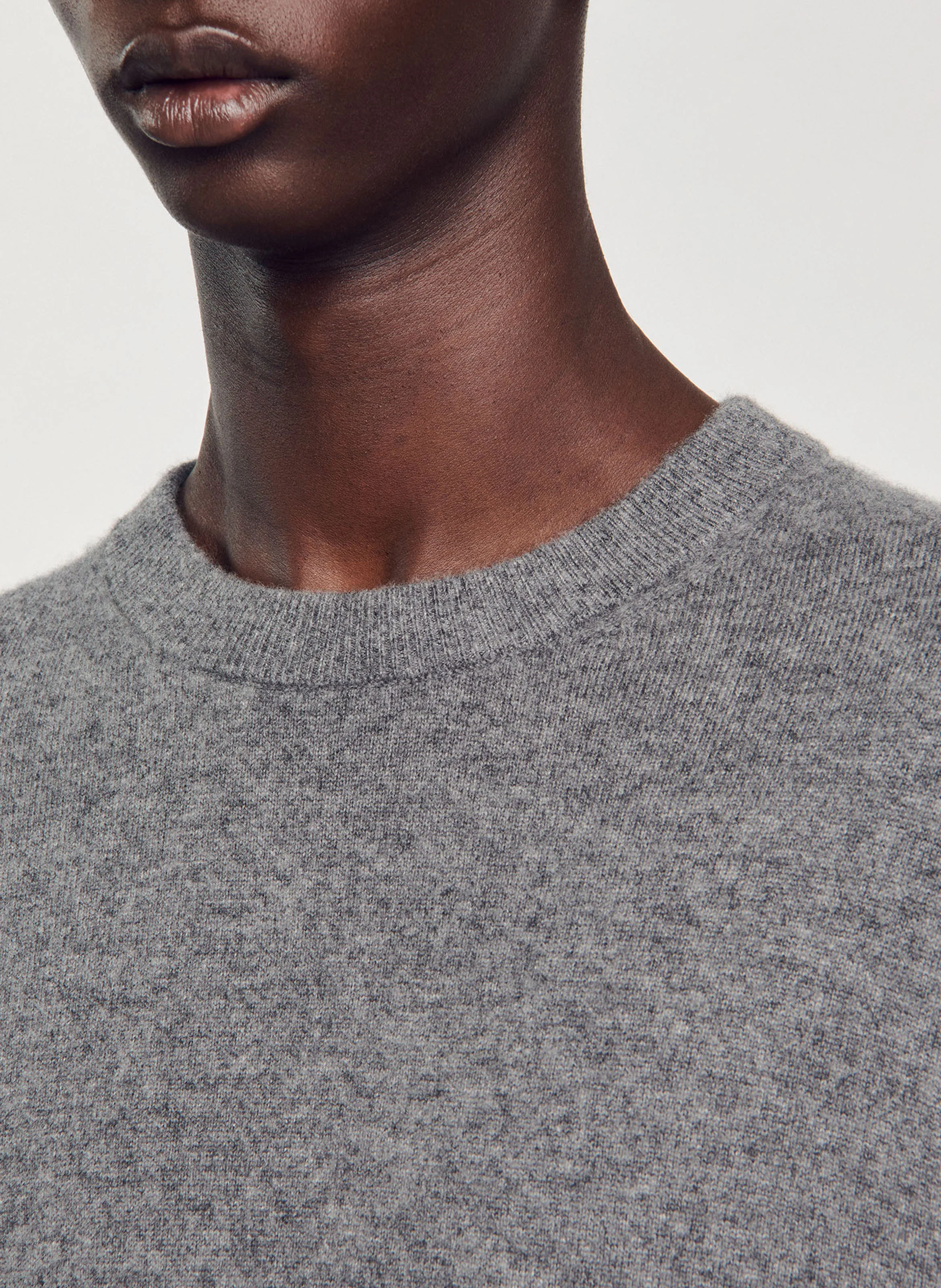 Pull col rond regular-fit en cachemire | Gris