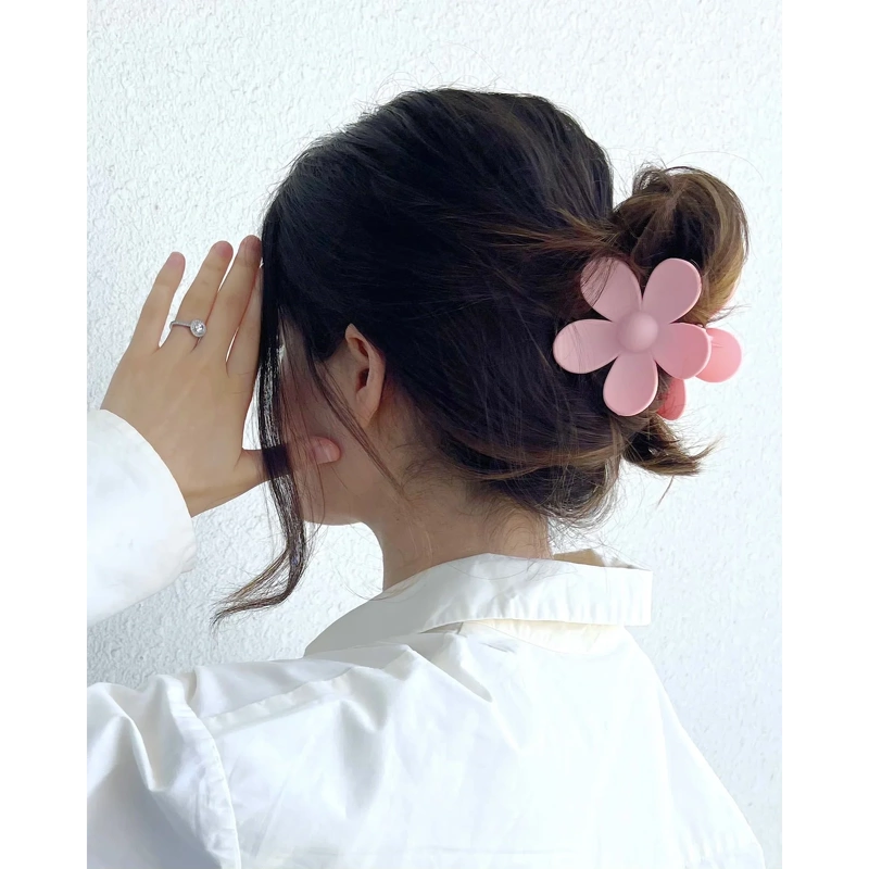 Nectarine Flower Clip - Rosa
