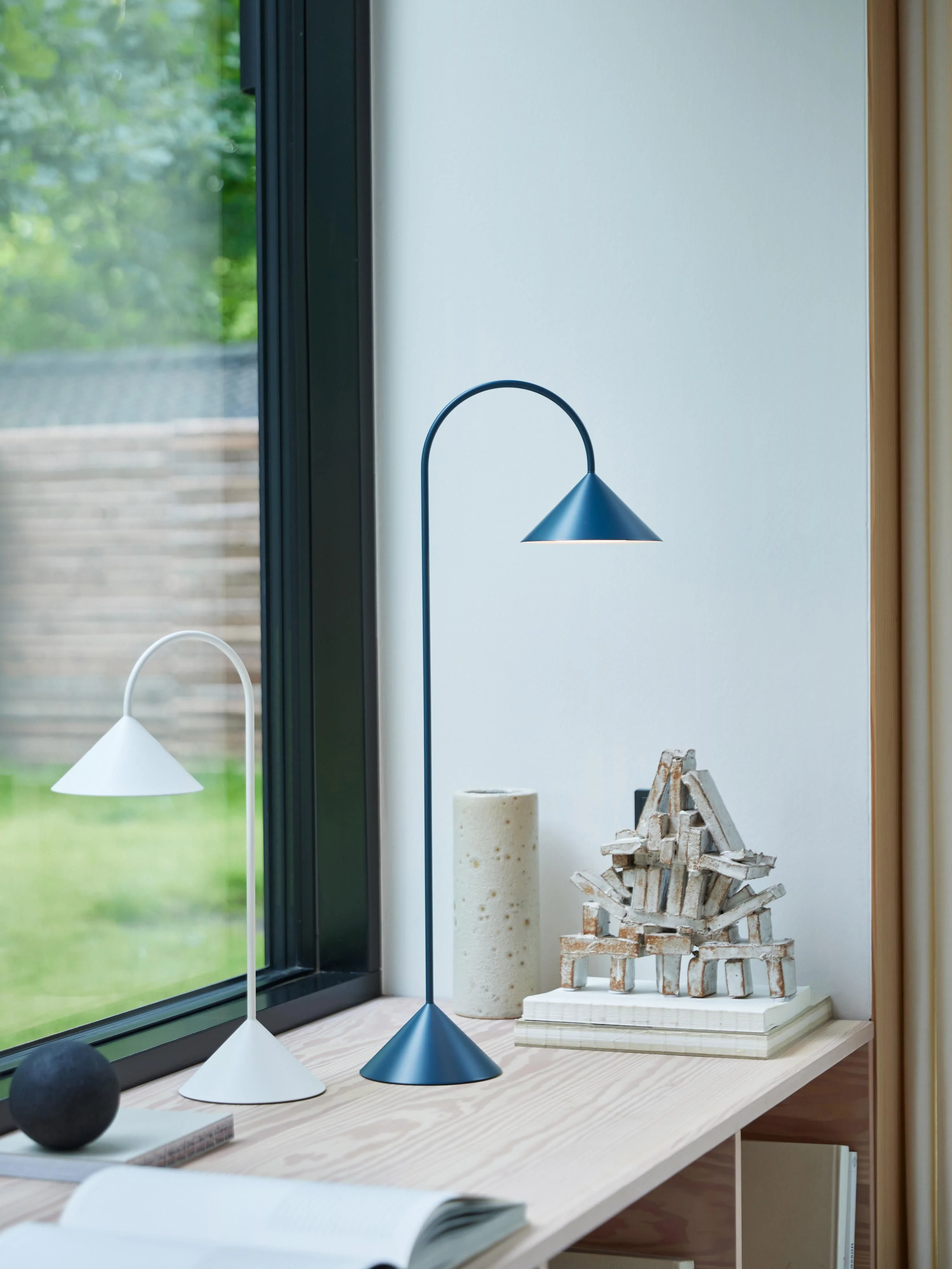 Draagbare outdoor LED-tafellamp Grasp, dimbaar