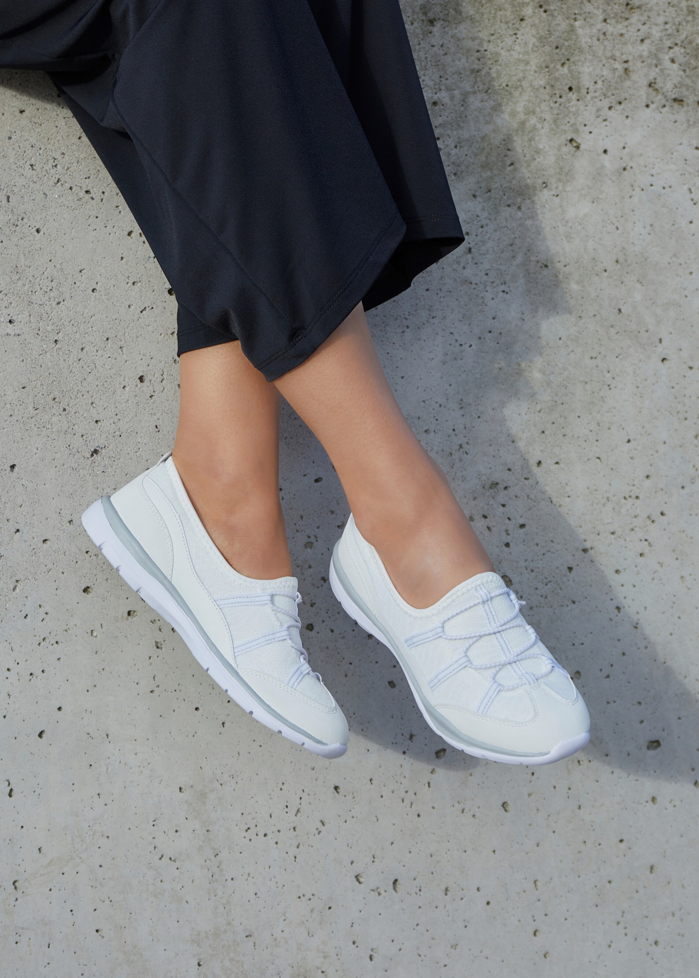 Sneaker