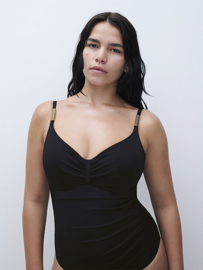 Chantelle Icon UW Covering Bra Black