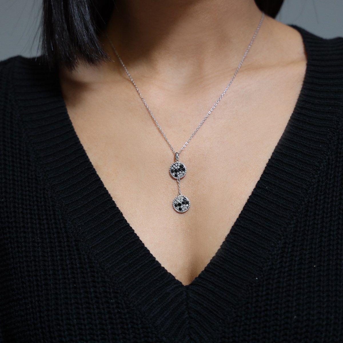 Collier Rhodié Zirconiums Blanc Et Noir