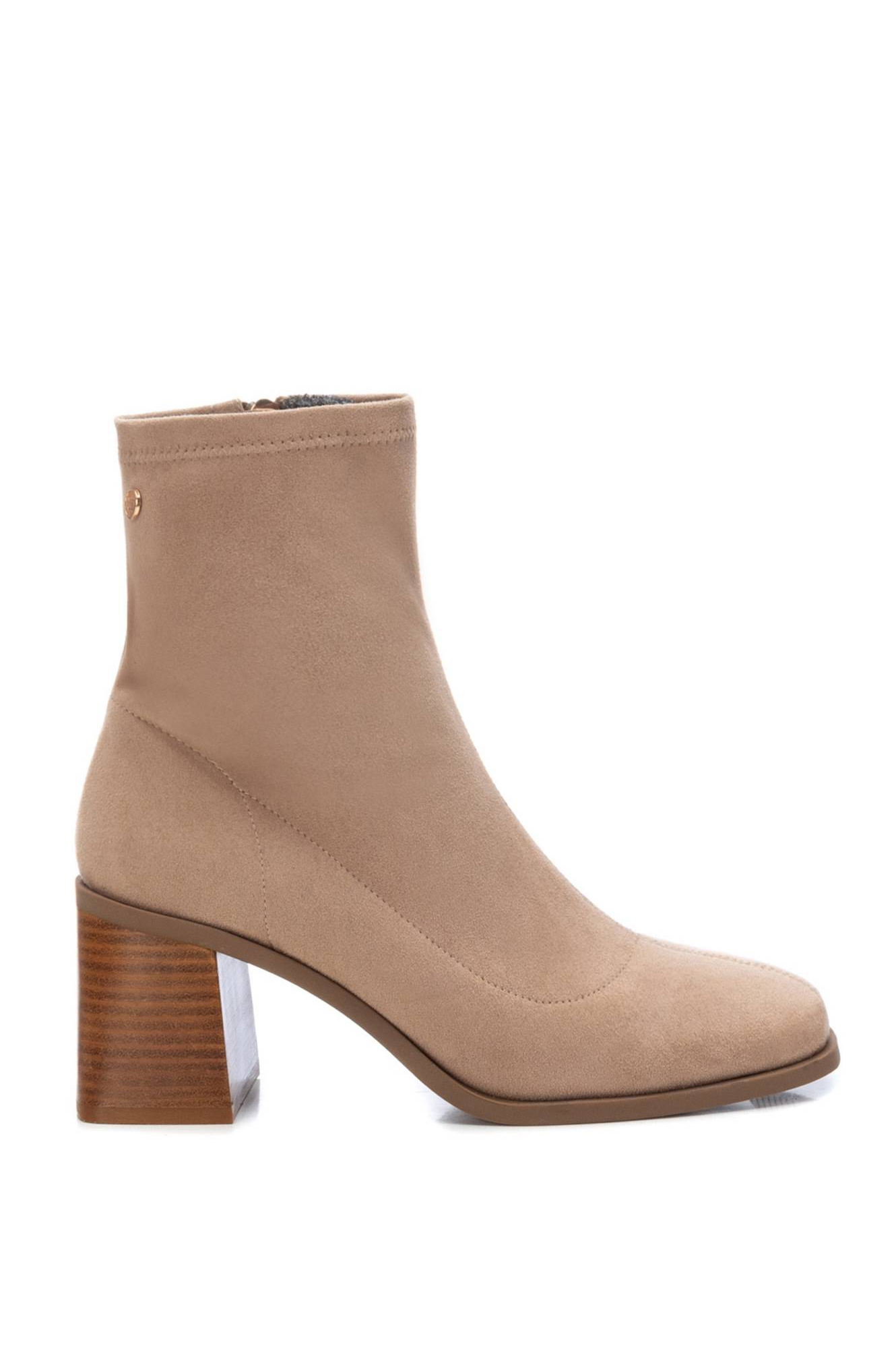 Botas de camurça femininas até o tornozelo