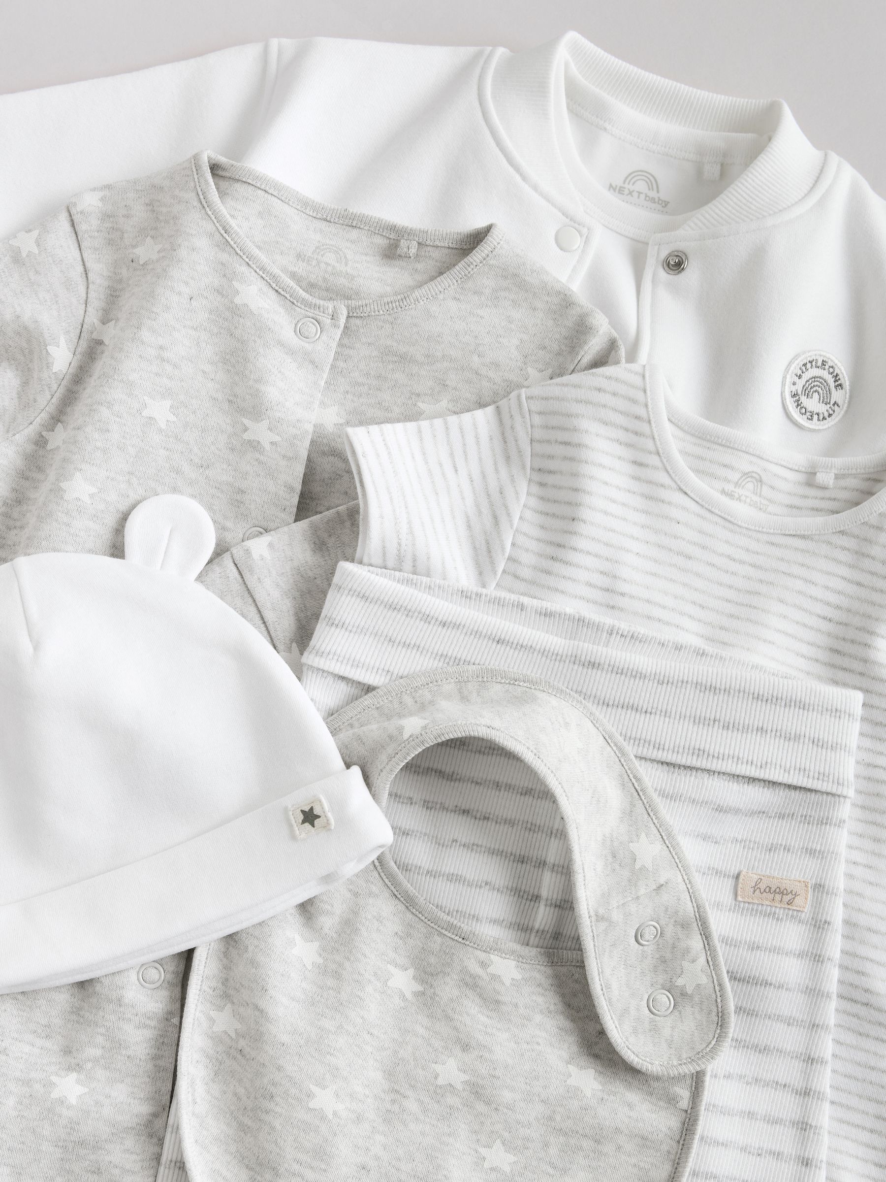 Grijs met sterren - Baby Cadeausets 7 -delig (0-18mnd)