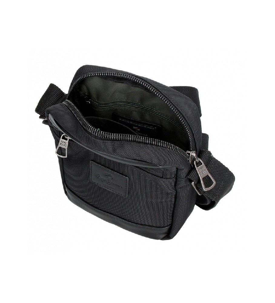 Bolsa de ombro pequena Sander da Pepe Jeans com bolso frontal, preta.