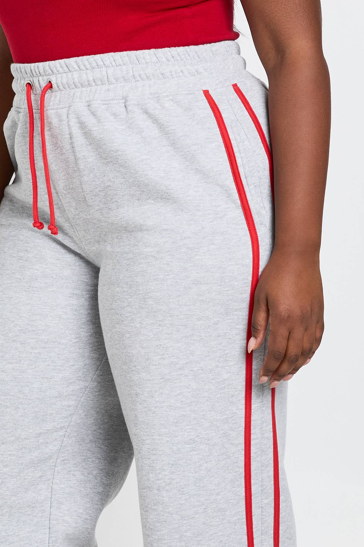 boohoo Jogging Large À Bandes Latérales Grande Taille