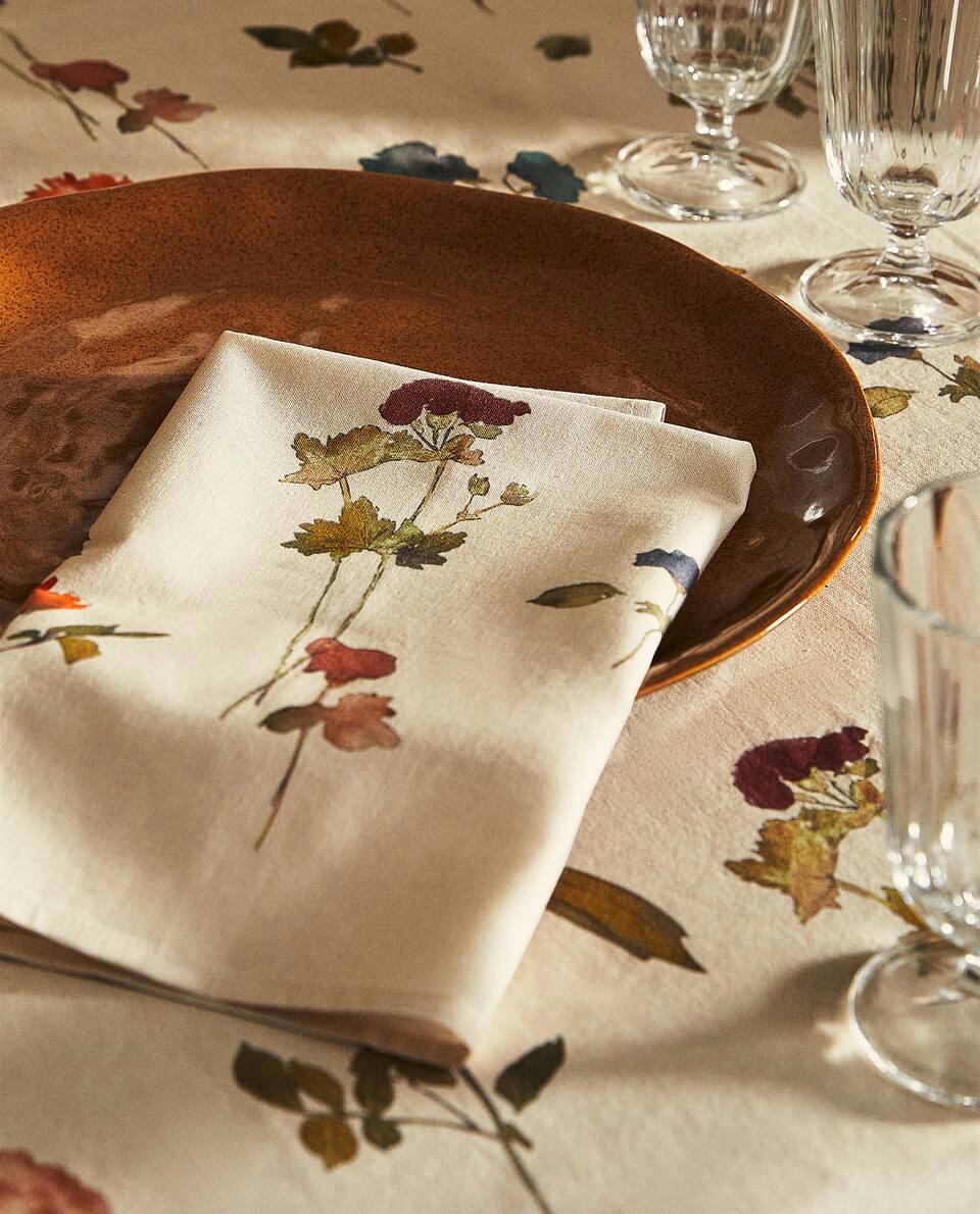Guardanapos de algodão com estampa floral (pacote com 2)
