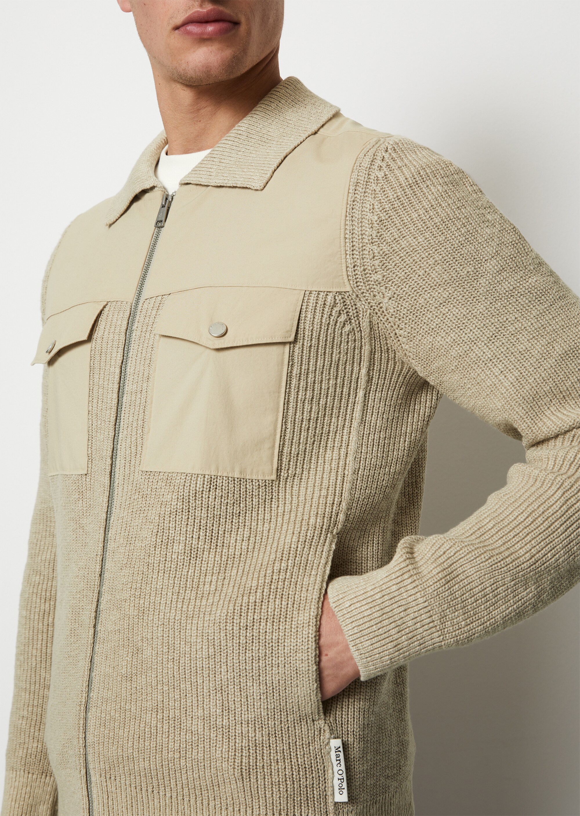 Hybrid-Strickjacke regular mit gestrickten und gewebten Partien
