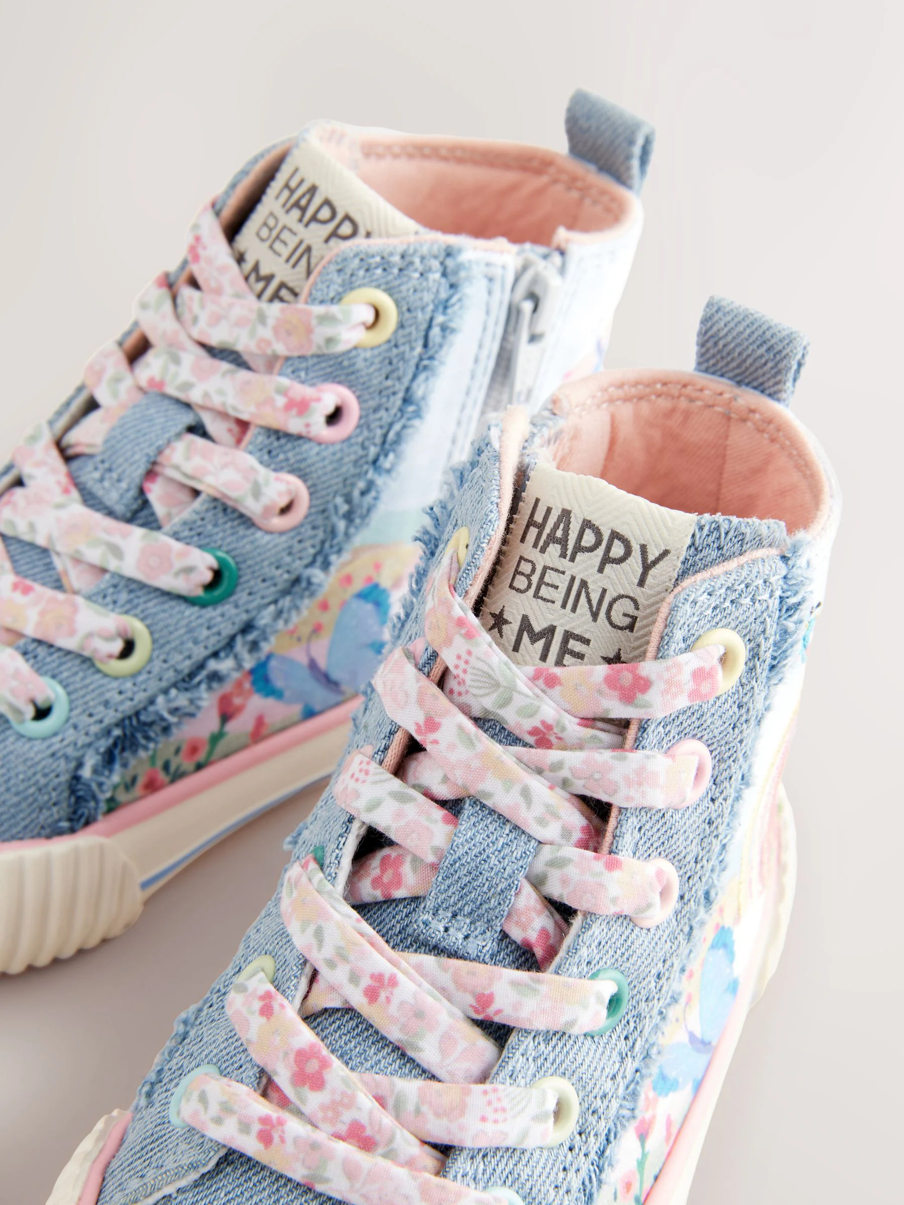 Denimblauw met regenboog - Hoge sneakers