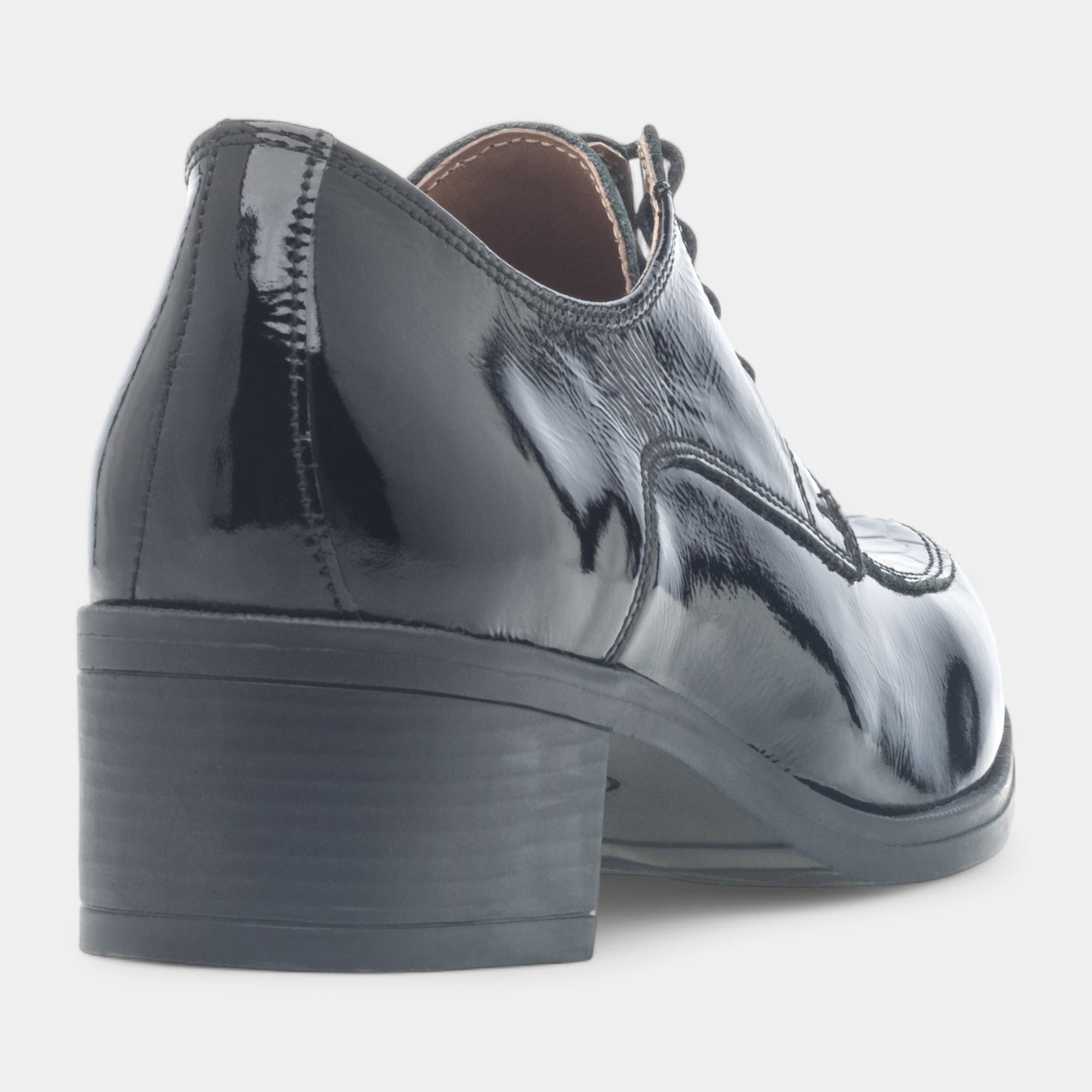 Derbies Femme en cuir noir vernis