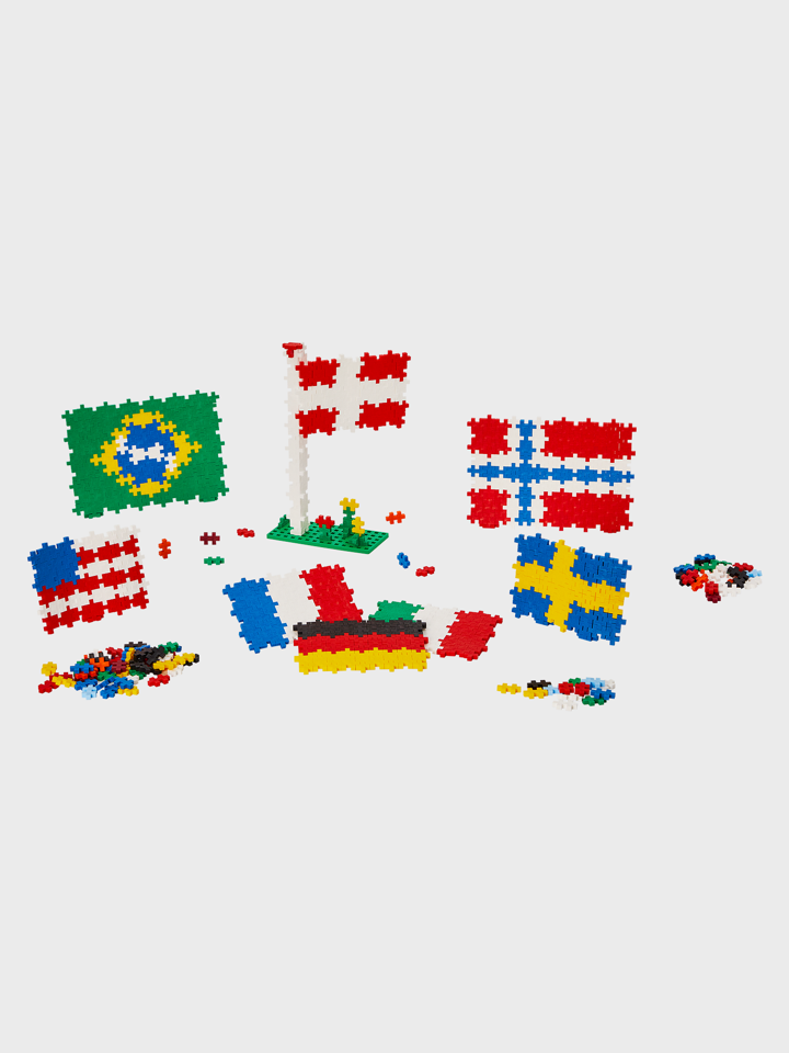 Plus-Plus Learn To Build Flags of the World