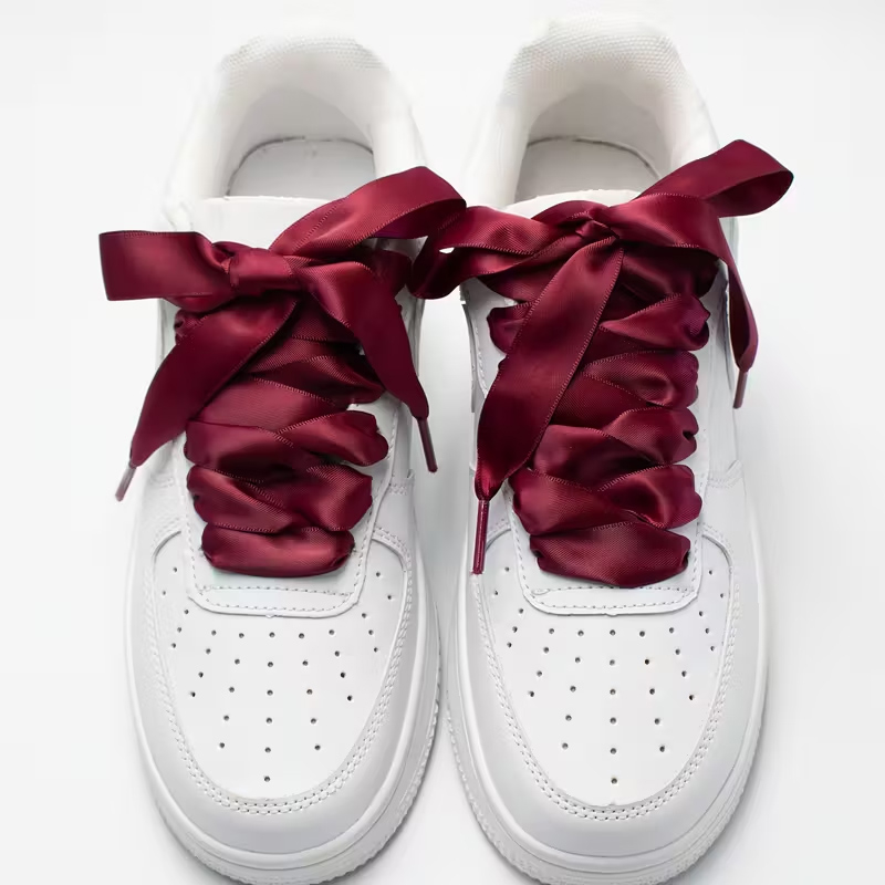 (1 Paar) 120cm Breite Satin Schnürsenkel Klassische Sneaker Schuhbändel - Dunkelrot