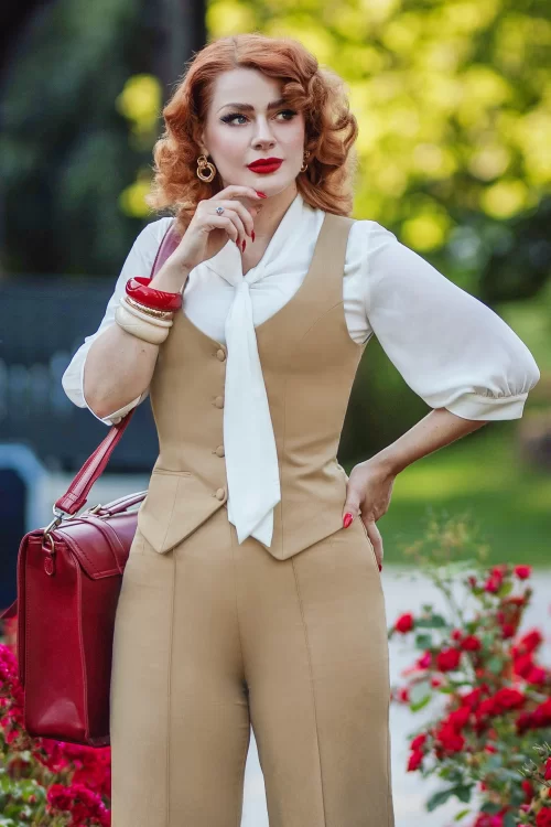 Glamour Bunny Business Babe Dianne gilet in beige