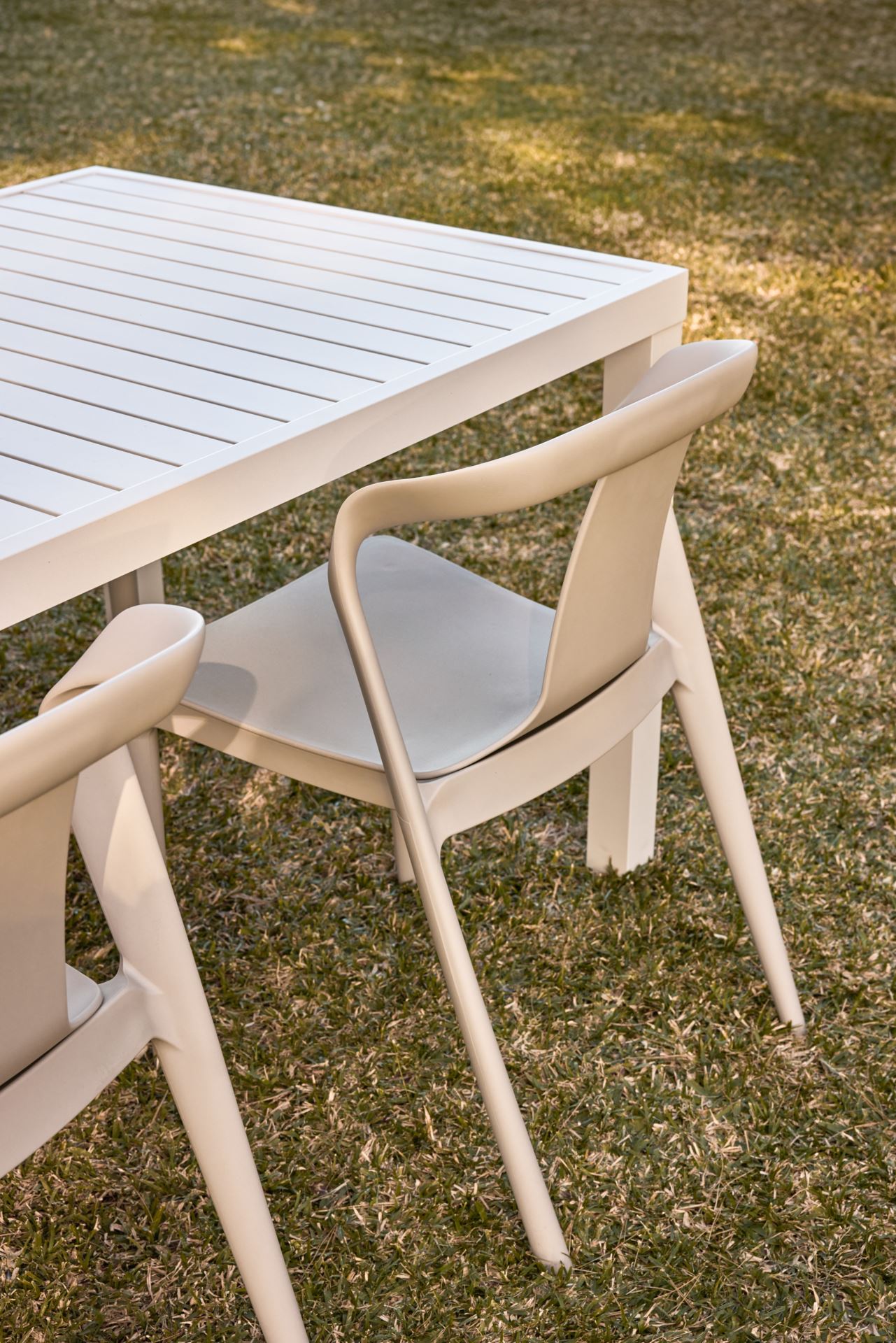 Hagebord offwhite - 152,5x90x74 cm