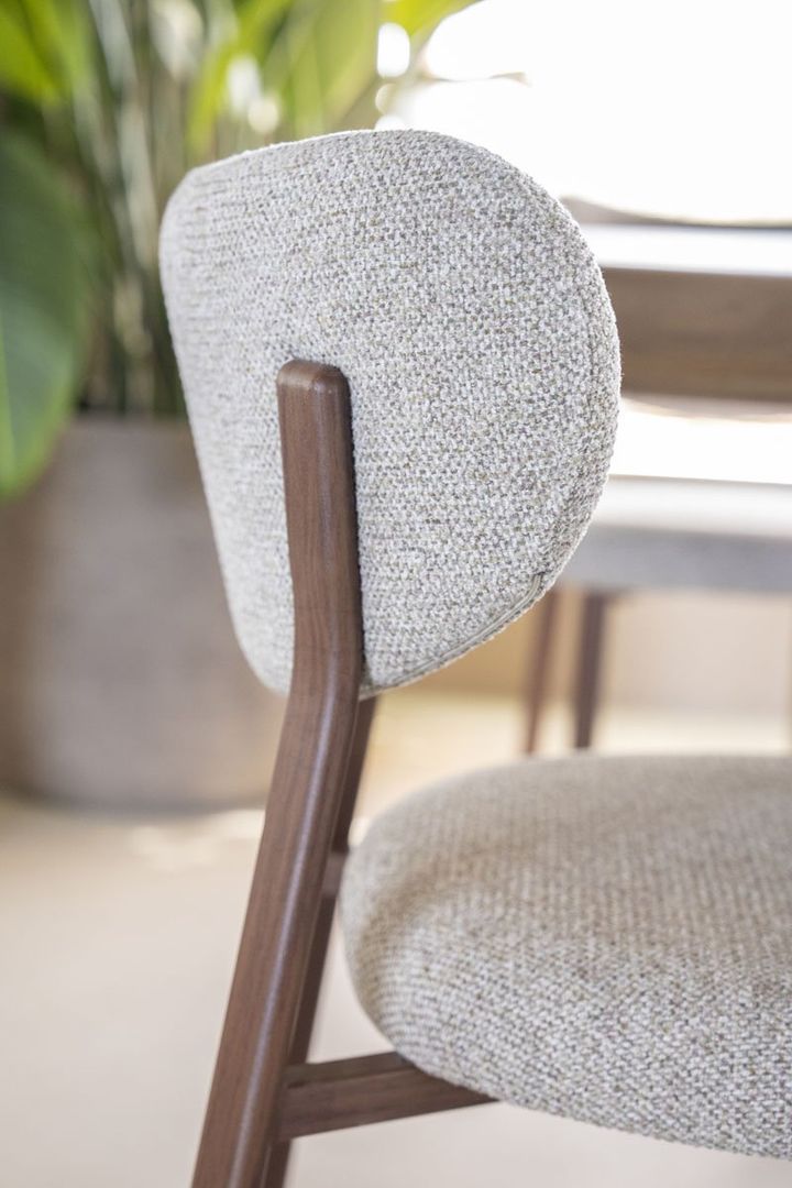 Eetkamerstoel Sedia Bruin van By Boo