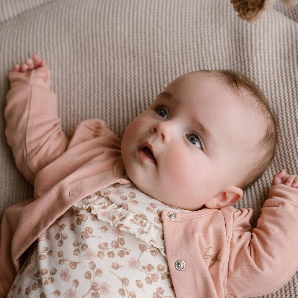 Dirkje vest + longsleeve + broek roze/offwhite