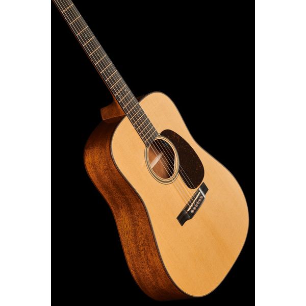 Martin Guitar D-18E Modern Deluxe