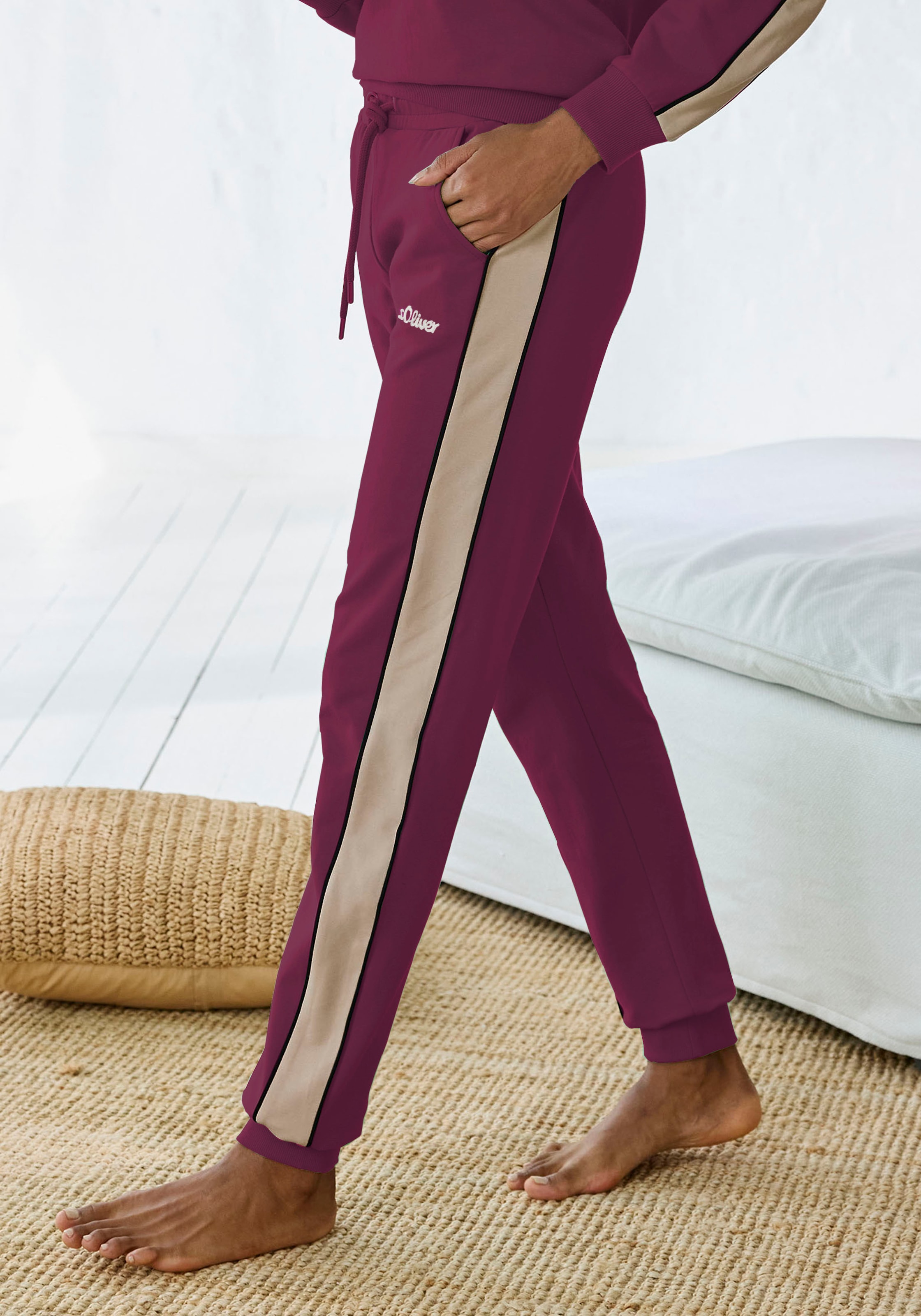 s.Oliver Sweathose  mit Seitenstreifen und Pipings, Loungewear