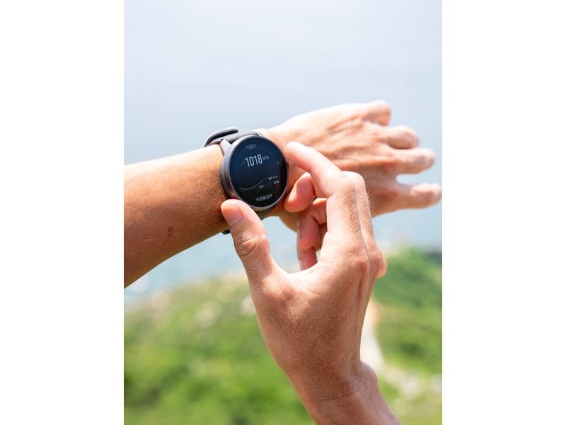 SUUNTO Sportuhr Race S Titanium Graphite Kompakte Performance-Uhr für Training, Rennen und Alltag