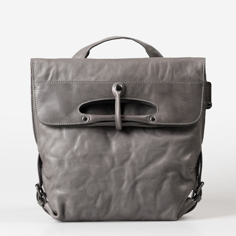 Aunts & Uncles Grandma's Luxury Club Backpack / Shoulderbag Mrs. Mince Pie Oyster Grey