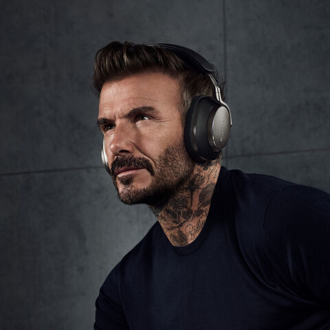 Bowers & Wilkins PX8 – draadloze over-ear koptelefoon met ANC Zwart