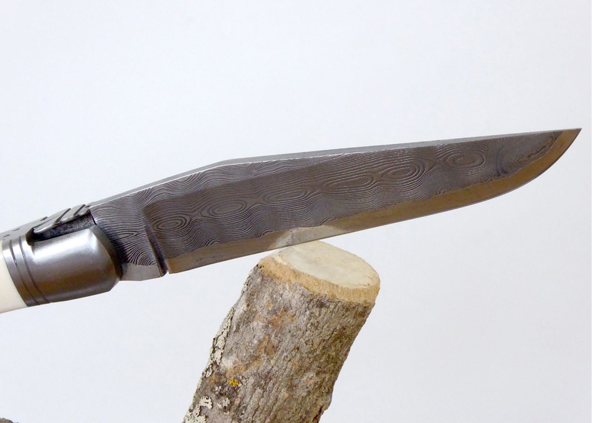 Couteau Laguiole avec un manche en Ivoire de Mammouth