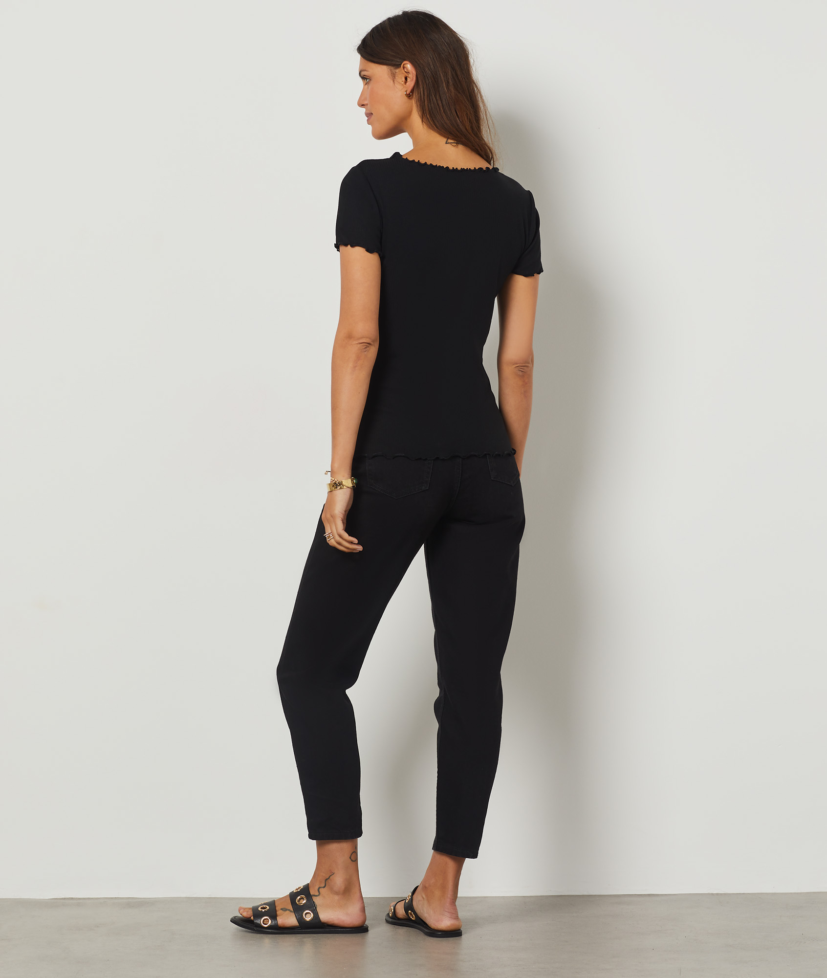 T-shirt manches courtes col V