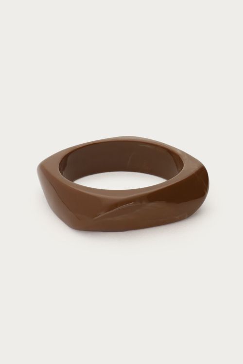 Donkerbruine resin bangle